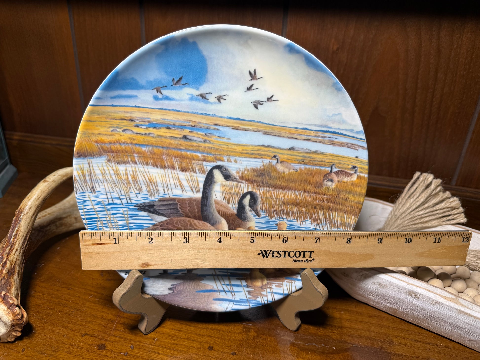 Vintage Canada Goose Plate “The Family” by Donald Pentz, featuring detailed artwork, from Wild Feathered Finds, 1987.