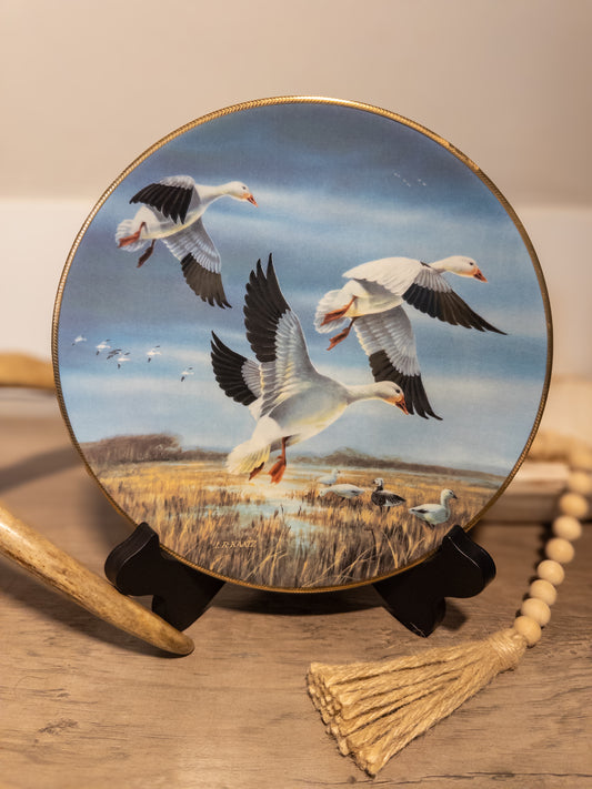 Ducks Unlimited Snow Geese Plate Lynn Kaatz 1990 Limited Edition Bone China