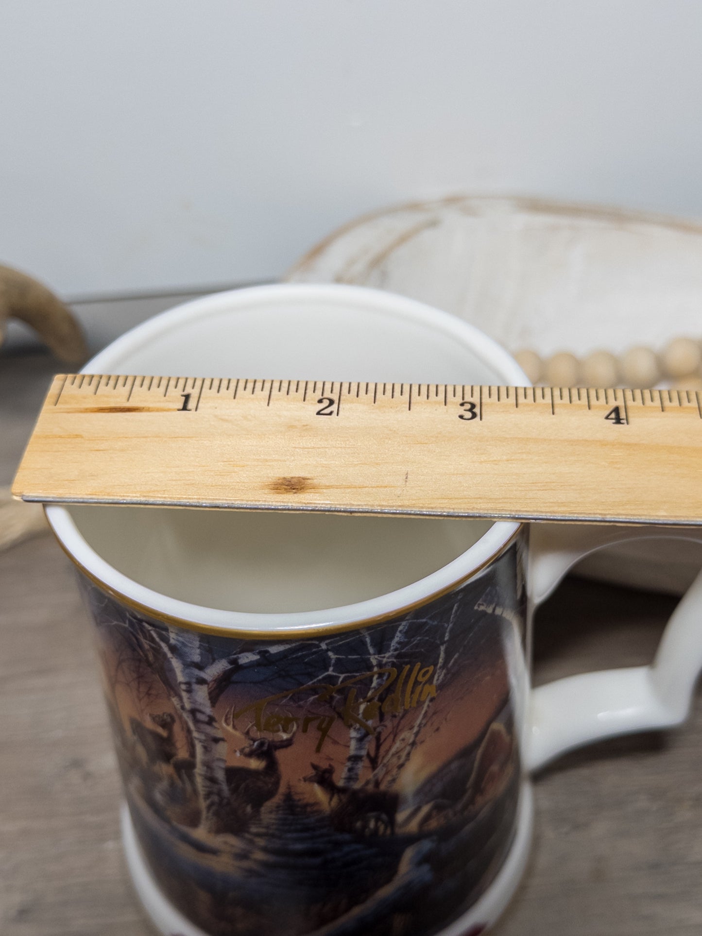 Terry Redlin “Night on the Town” Christmas 1996 Limited Edition Stein – Hadley Collection