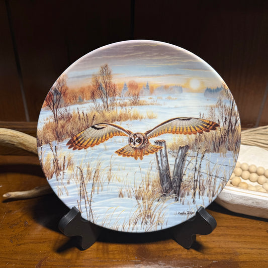 Wild Feathered Finds “Day’s End” Owl Plate by Cynthia Fisher, Spirit of the Sky series, W.S. George, showing detailed owl design.