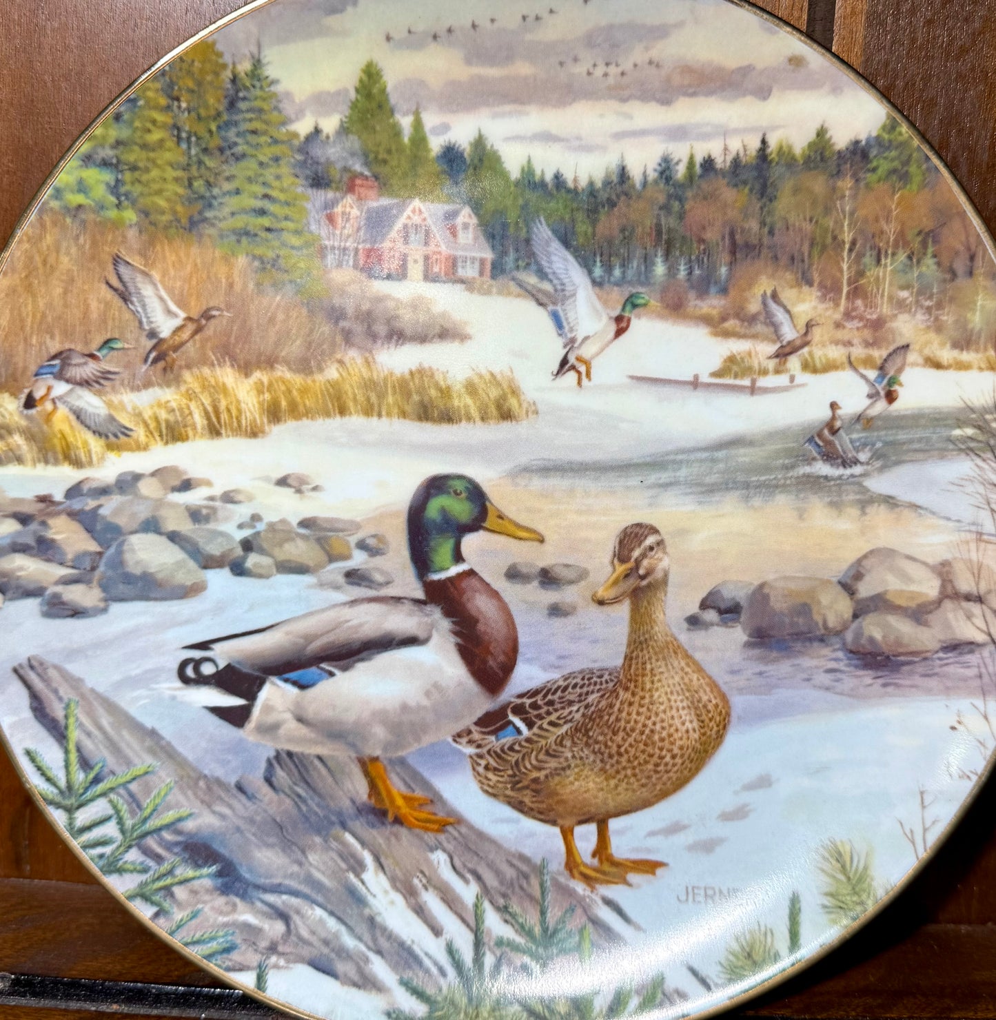 Vintage 1986 Knowles "The Mallard" collector plate by Bart Jerner, featuring detailed watercolor depiction of a mallard duck.