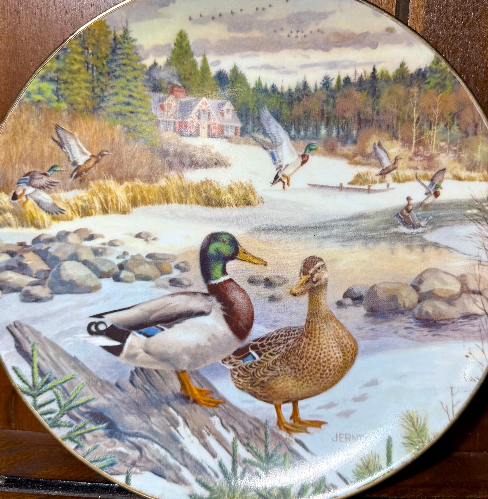 Vintage 1986 Knowles "The Mallard" collector plate by Bart Jerner, featuring detailed watercolor depiction of a mallard duck.