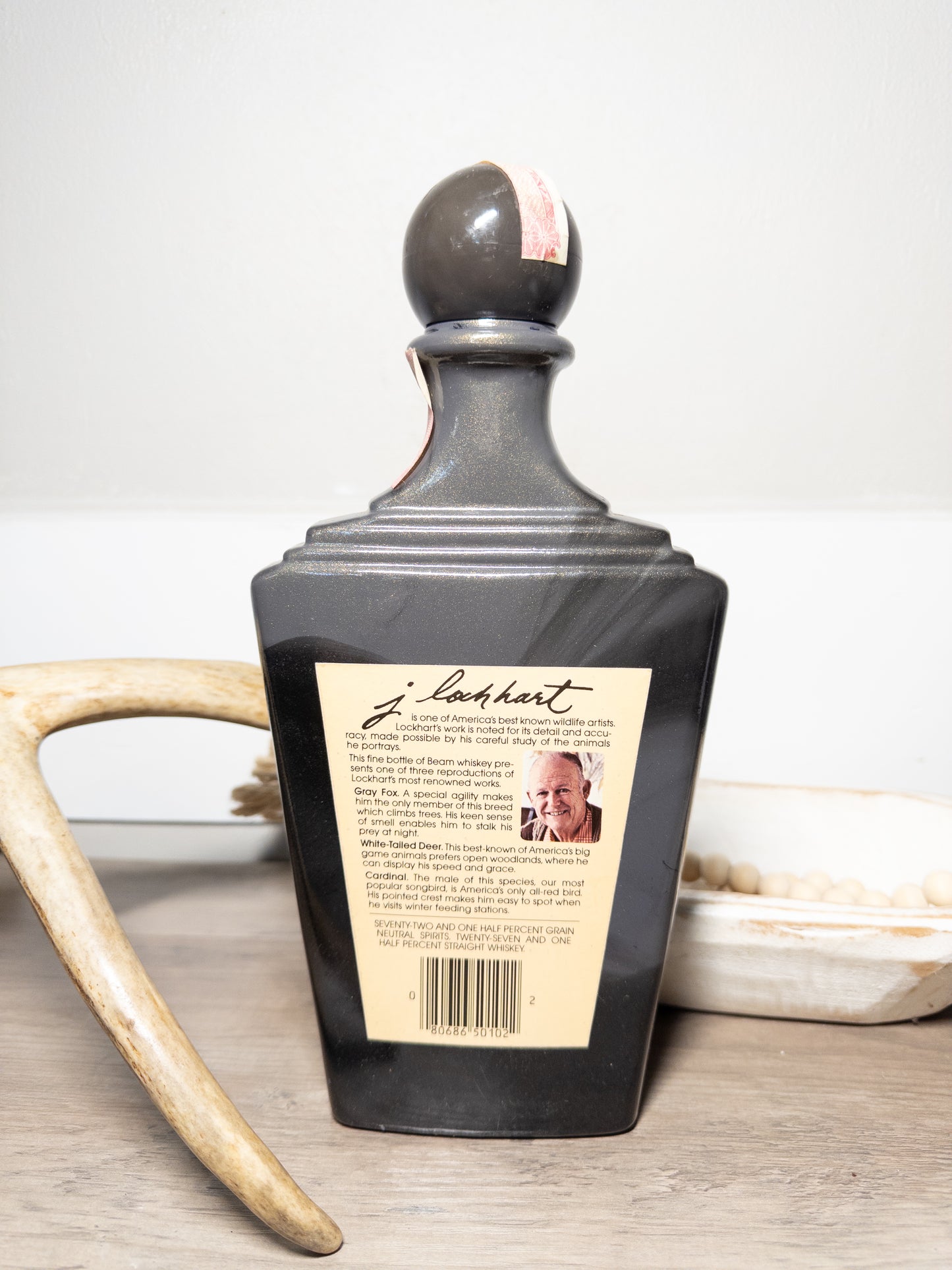 Beam Cardinal Wildlife Ceramic Decanter Bottle James Lockhart w/ Box